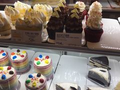 -巴黎贝甜(大宁国际商业广场店)