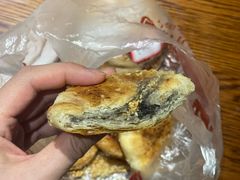 黑芝麻糖烧饼-朱记小郑酥烧饼(建康路店)