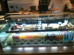 面包甜点陈列柜-1868 Café(上海自然博物馆店)