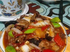 新疆过油肉拌面-楼兰里餐厅(石像店)