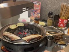 -围炉肉舍•炭烤活鳗•丹东海鲜烤肉(步行街店)