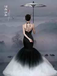 -雪中彩影婚纱摄影·微光艺术中心