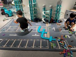 -MINI MARS KIDS CLUB亲子家庭中心(长宁天山店)