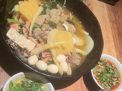 -万记麻辣烫国展总店