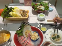 -红鼎豆捞·专注品质海鲜20年(宝丰路店)