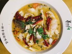 水果酸菜鱼-花溪雨·森林餐厅(石基店)
