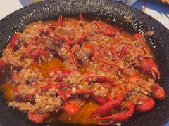 -红盔侠小龙虾(海宁银泰店)
