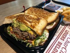 圣塔芭芭拉经典牛肉特堡-The Habit Burger Grill 哈比特汉堡(复兴soho店)