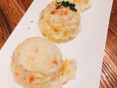 -玛格萝妮(汇智国际商业中心店)