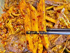 -嘎嘎鸭下巴·爆辣干锅(明教寺店)