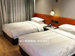 -广州花都希尔顿惠庭酒店