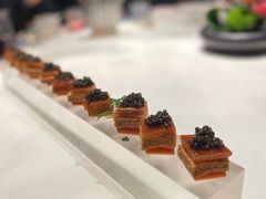鱼子酱烤鸭-悦江(梅奔中心店)