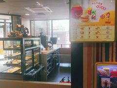 面包甜点陈列柜-麦当劳(王顶堤店)