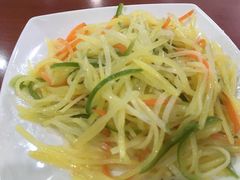 凉拌三色土豆丝-馄饨侯(广渠门店)