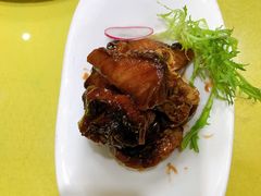 -侬佳蒸菜馆(听潮店)