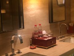 -上海衡山路十二号华邑酒店