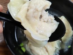 三鲜大馄饨-万寿斋(山阴路店)