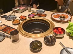 -蚂蚁洞·烤肉大营地(上海静安大悦城店)