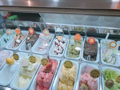 -柠檬车露(卖草地店)