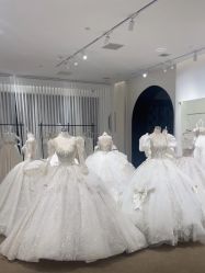 -派丽莫Pellimo原创设计婚纱品牌