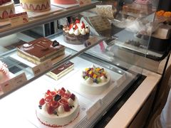 -巴黎贝甜(大宁国际商业广场店)