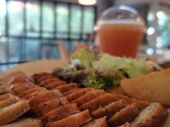 -The Cheebat 锌吧·Bistro(体育西店)