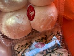 -白玉兰食品(中山公园龙之梦店)