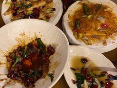 -隔壁老王·家常云南菜(花巷店)