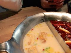 -湊湊火锅·茶憩(杭州湖滨银泰in77店)
