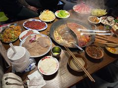 -萍姐火锅·公路夜市(武汉首店)