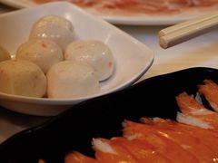 -鲜入围煮花胶鸡海鲜火锅