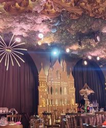 -花嫁丽舍婚礼殿堂(世博江景店)