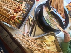 -钢管厂五区小郡肝串串香(蜀都万达店)