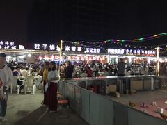 -大学城夜市