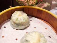 薄皮透亮水晶包（小白菜馅儿）-悦融琥珀·京鲁菜·海味珍品(西单店)