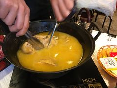 -鲜入围煮花胶鸡海鲜火锅