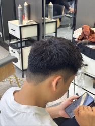 -藤野造型烫发染发