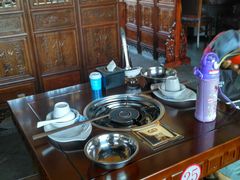 包厢-亿诣蝎府炸酱面羊蝎子火锅(酷车小镇店)