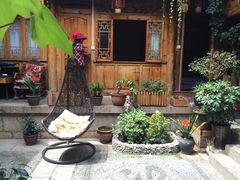 -五花石之旅客栈