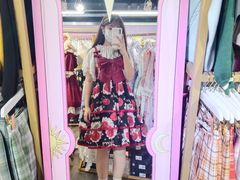 -甜镜物语 LOLITA·汉服·JK制服三坑生活馆(滨江道店)