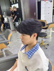 -藤野造型烫发染发