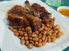 招牌烧鹅-石岐乳鸽村(南海第三分店)
