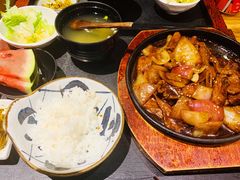 铁板黑椒牛舌定食-石屋料理(南京西路店)