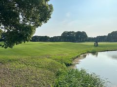 -银涛高尔夫练习场(徐泾店)