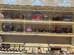 -恒一珠宝·回收黄金钻石奢侈品(灵岩南路店)