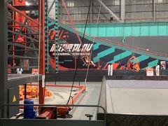 -极限PLAY运动娱乐新世界·团建派对潮玩休闲馆·室内蹦极高空游乐园
