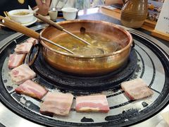 -阿山卓·野生菌火锅·纳西火塘烤肉