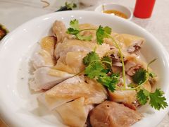 白切文昌鸡-琼菜坊·无鸡不成宴·海南菜老爸茶糟粕醋(海口骑楼老街店)