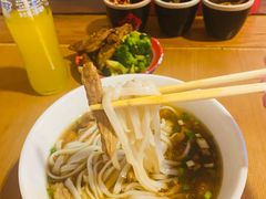 -矮子粉店1985·长沙米粉(湘春路店)