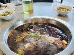 -忘情水鱼头·鲜鱼火锅(滨江中路店)